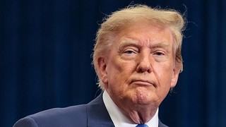 Trump dice que la posición de EEUU sobre las Malvinas/Falklands está bajo revisión