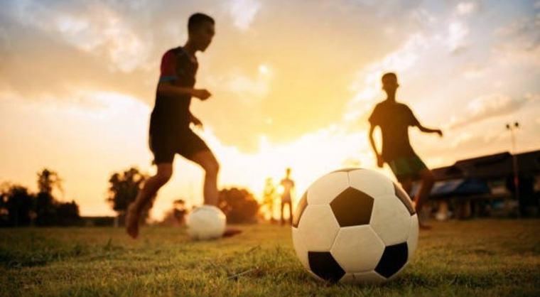 Joven de 21 años murió mientras jugaba fútbol con sus amigos