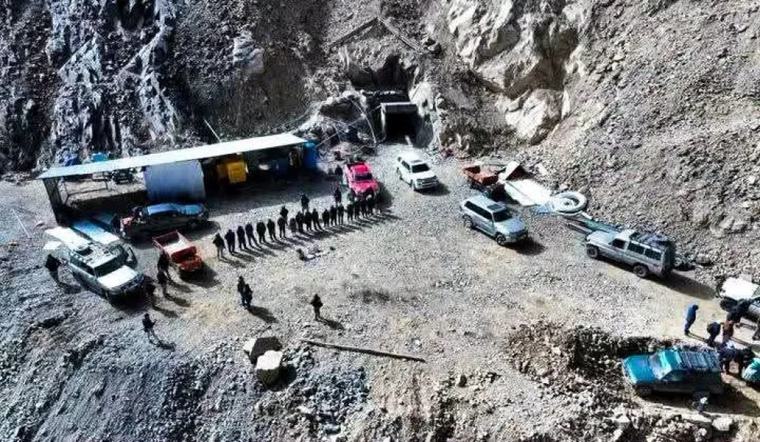 Minería ilegal: imputan a 11 ciudadanos chinos y 7 bolivianos por legitimación de ganancias ilícitas