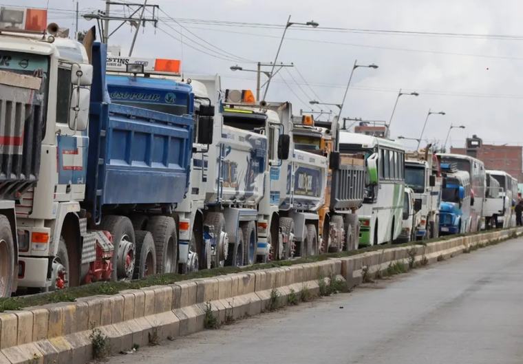 Paz duplica a Bs 2.000 millones el presupuesto para la subvención de hidrocarburos en medio del rechazo al diésel a Bs 18