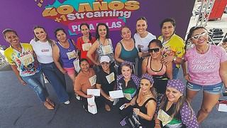 Para Ellas celebró sus 40 años con una gran feria que reunió a las artesanas y familias