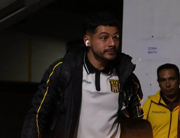 Lom es duda en el Tigre para el cotejo con Tomayapo y Salvatierra ya puede volver