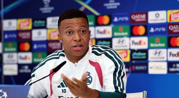 "Puede ser un buen año para ganar el Balón de Oro", dice Mbappé