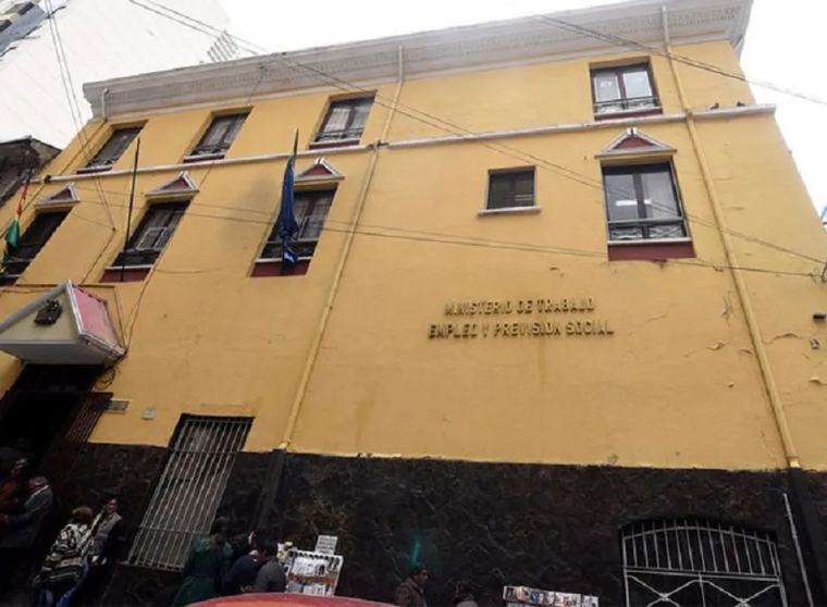 Trabajo define nuevos requisitos para trámites de reconocimiento de sindicatos e instruye obligación de proteger el fuero sindical