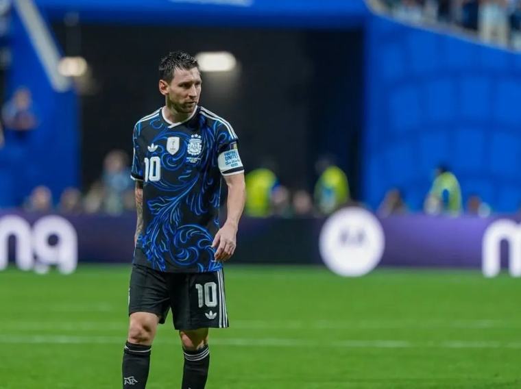 Los argentinos agradecen a Messi tras su retiro de la selección: "Fuimos muy felices"