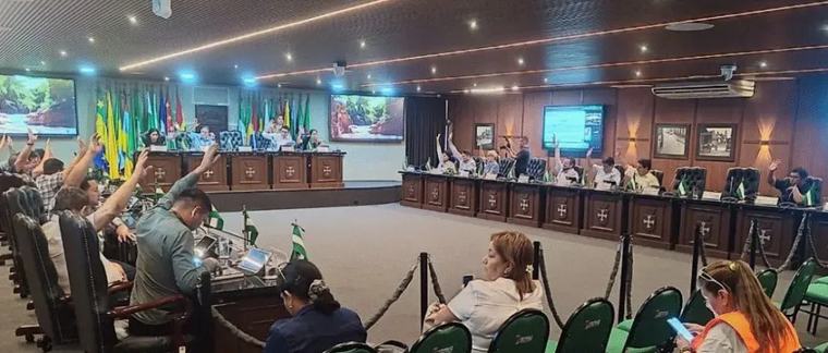 Santa Cruz: ALD aprueba la “Ley antibloqueos” tras casi seis horas de debate