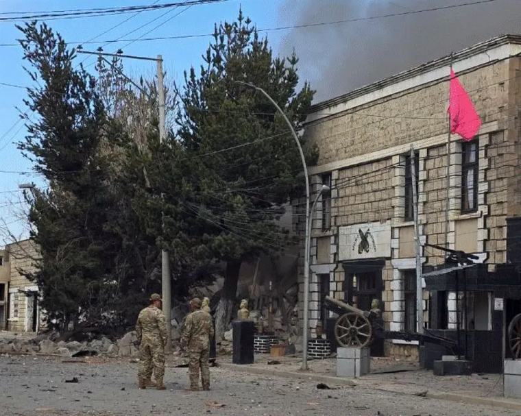 Ministerio de Defensa señala que hubo detonación accidental de material pirotécnico en cuartel de Viacha