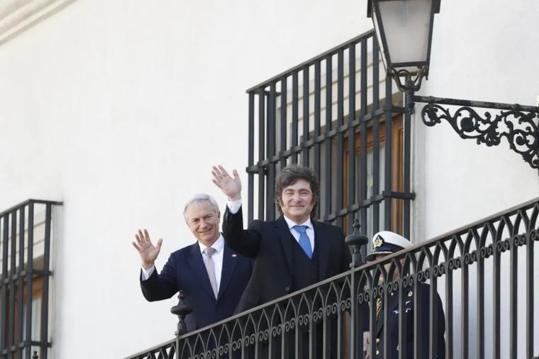 Kast respalda soberanía de Argentina sobre las Islas Malvinas tras reunión con Milei