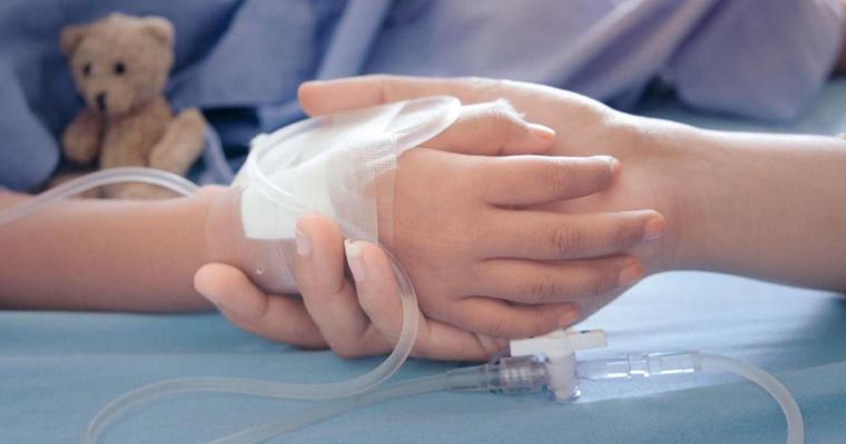 Niño hallado semienterrado estaba al cuidado de otros menores de edad que “se descuidaron un rato”, dice la hermana