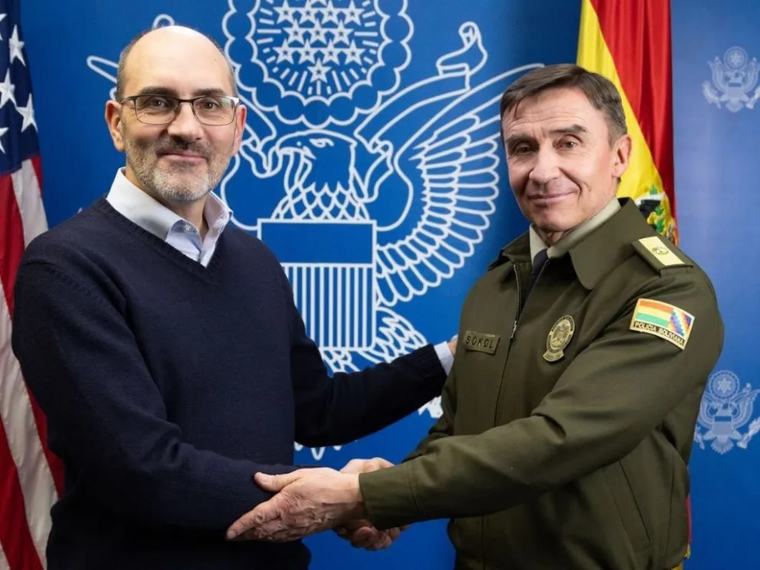 Embajada de EEUU ve al general Sokol como “verdadero luchador contra el crimen”