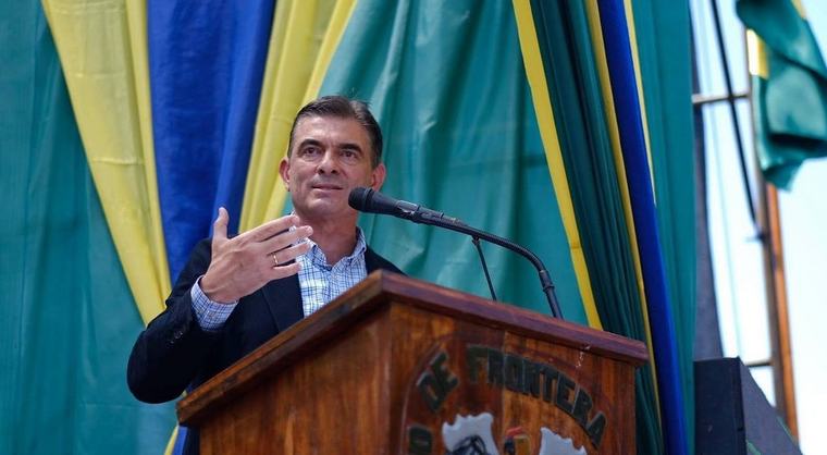 Paz: “La plata para obras se está yendo al combustible”