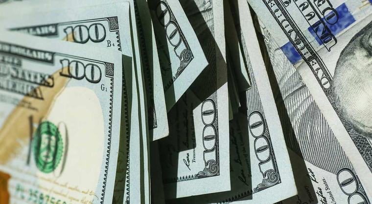 El dólar paralelo cerró el domingo con una leve subida