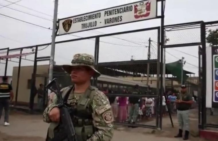 Cárceles de Lima y Trujillo implementan retenes perimétricos con militares peruanos