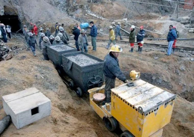 Ministro Calderón reporta caída de exportaciones de minerales que pueden ser atribuibles a los bloqueos o falta de diésel