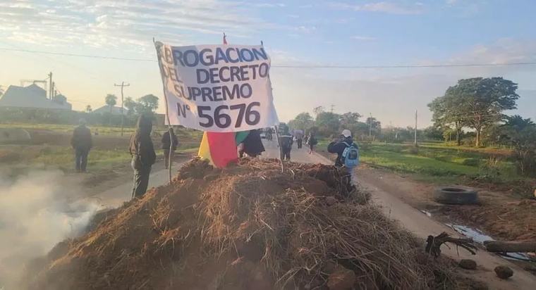 Gobierno sube a 2.500 litros el cupo de diésel a Bs 9,80 para pequeños productores y espera que se levanten las protestas