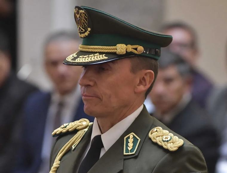 Ministro Oviedo confirma la renuncia de Sokol y anuncia que Paz designará al nuevo comandante de la Policía