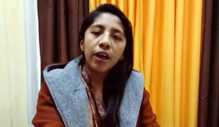 11:46 Iris Flores, exconcejal de El Alto, se beneficia con detención domiciliaria