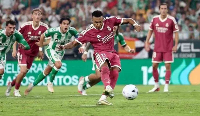 18:40 El Madrid vive una pesadilla ante el Betis y cae 1-0