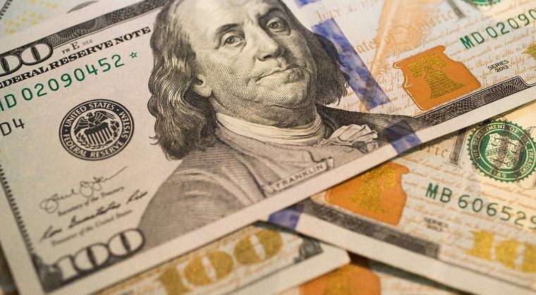 Cotización del dólar paralelo registra volatilidad y así cierra