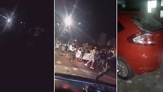 Turba de hinchas se enfrenta después del clásico cruceño y causa destrozos a vehículos