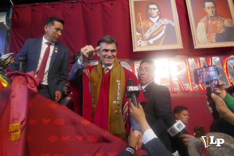 Sánchez apuesta por una planta fotovoltaica y nuevas inversiones para Oruro