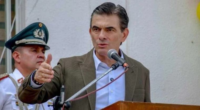 Paz anuncia millonaria inversión para llevar electricidad a regiones