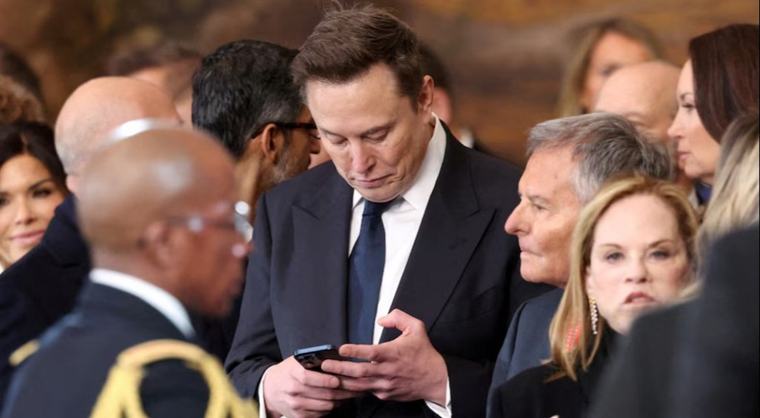 Elon Musk anticipa el fin de los celulares: ¿qué los reemplazará?