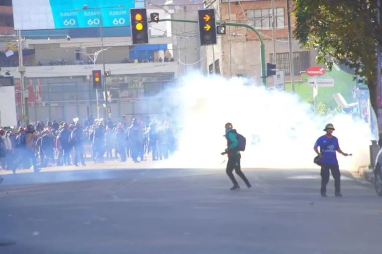 Sectores amenazan con romper el estado de excepción mientras el Gobierno debate su ampliación