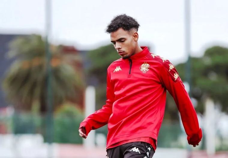 Wydad no define el caso Paniagua, el jugador espera hasta el viernes y hará cumplir su contrato