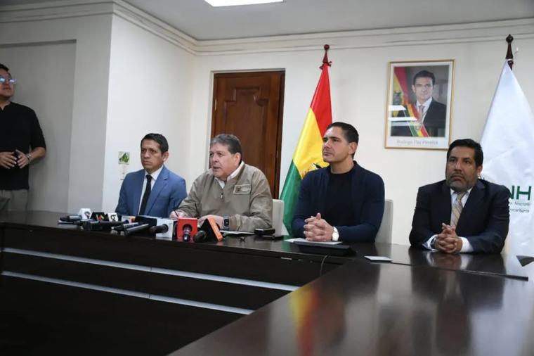 Tras intervención a YPFB y ANH, detectan 600 usuarios irregulares vinculados al desvío de combustible