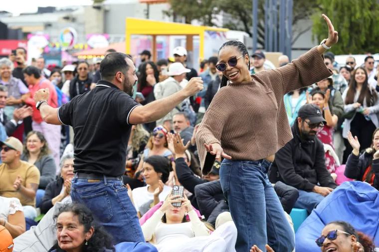 El festival del Petronio abre en Bogotá para sobreponerse al terremoto que afectó a Cali