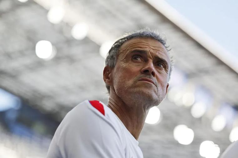 El entrenador español Luis Enrique renueva con el PSG francés hasta 2030