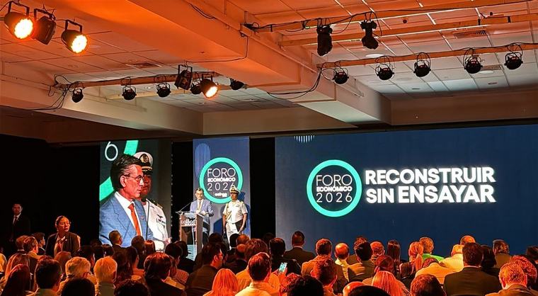 Paz expone medidas económicas en el Foro Económico de Cainco