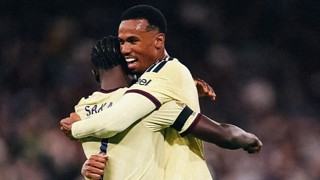 Arsenal golpea en el momento justo y se lleva el triunfo ante Aston Villa