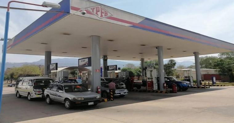 YPFB: Cuentas irregulares que accedían al sistema de la petrolera podían modificar parámetros y cupos de combustible