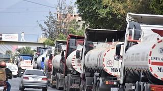 Transporte cuestiona al Gobierno por la falta de diésel: “Si todo está bien, ¿por qué hacemos cola?”